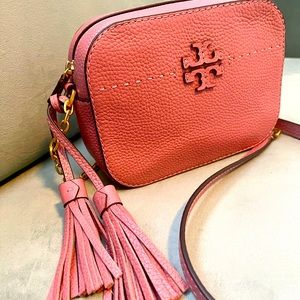 Tory Burch McGraw Camera Bag!